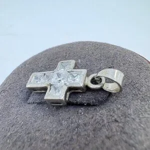 Jewelry | Vtg Solid Sterling Silver 925 Cubic Zirconia Cross Pendant ...